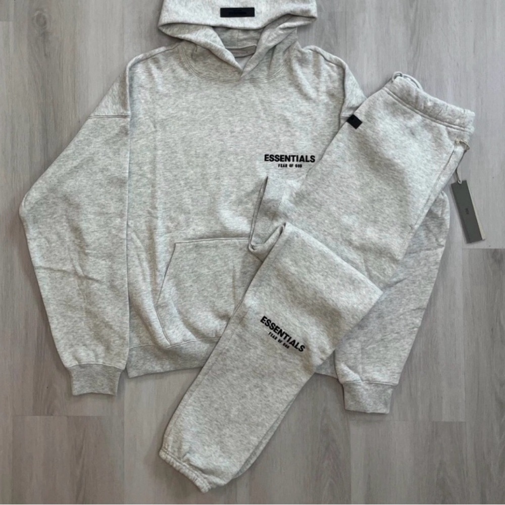 Essentials Light Oatmeal Set Size S